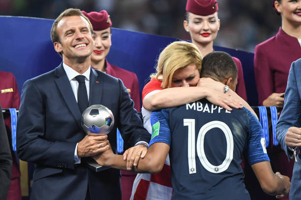 具有胜出的 具有胜出的