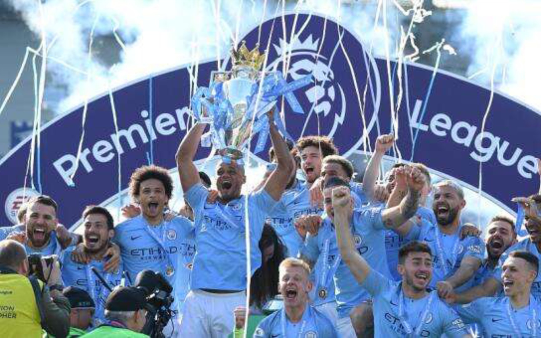 但近年来他 但近年来他