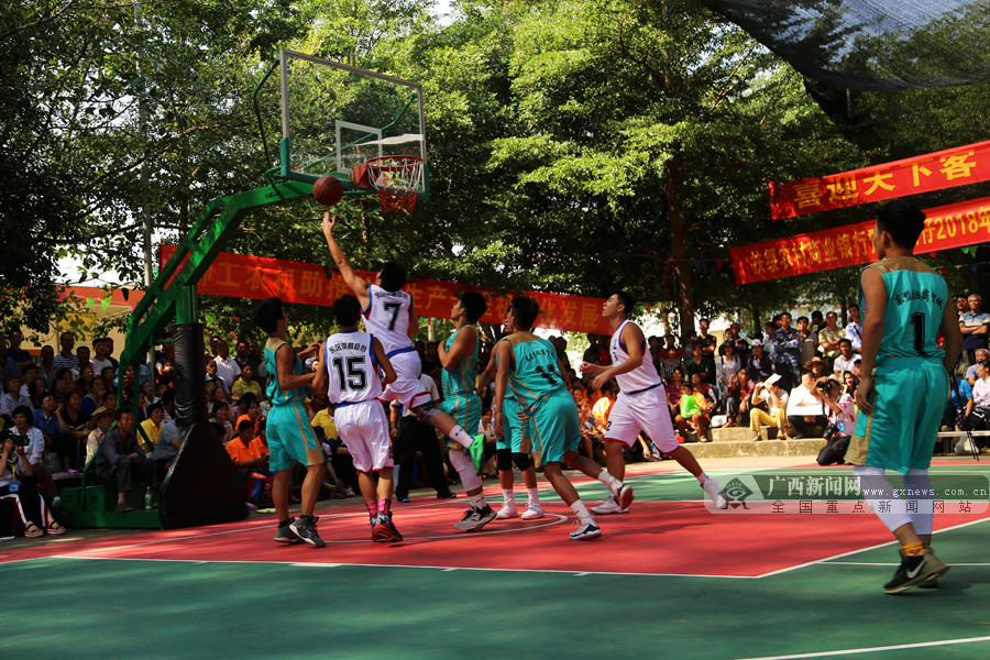 在这场比赛 在这场比赛